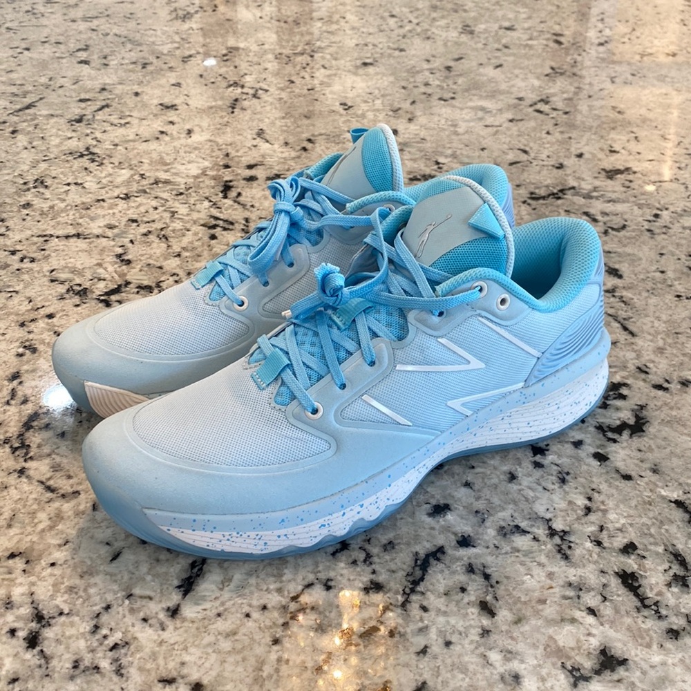 New Balance Hesi Low Woman’s Basketball 13 New